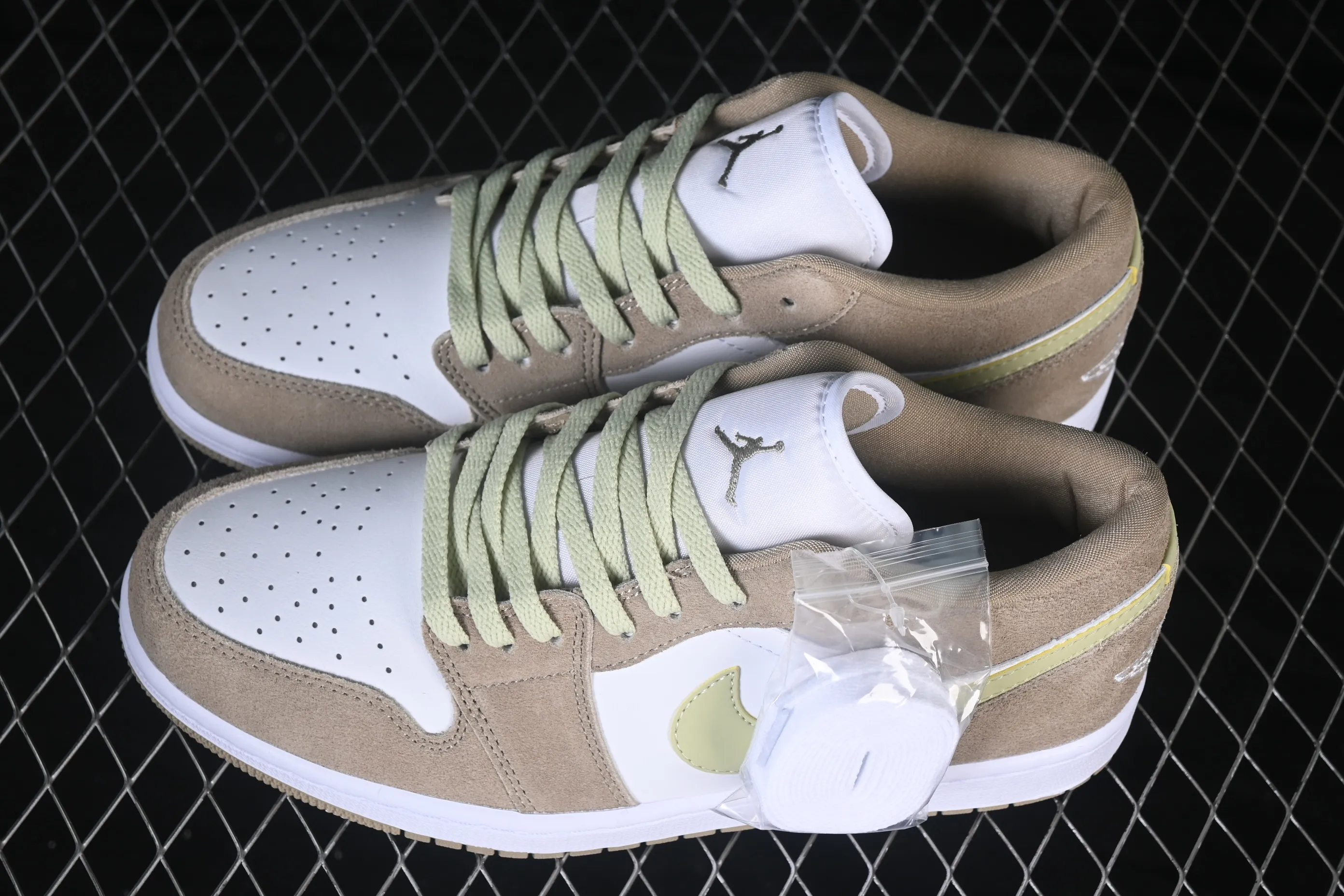 All categories Air Jordan Jordan series basketball shoes Air Jordan 1 Low Air Jordan 1 Low AJ1 Joe 1 low-top retro culture basketball shoes DC0774-204